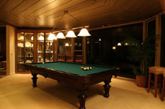 pool table & billard room